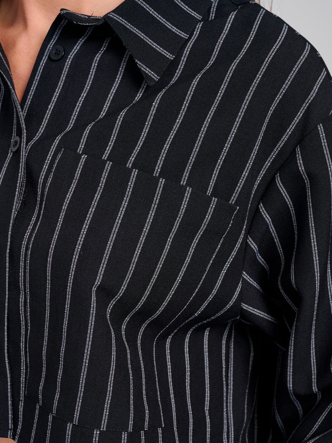 WOMEN'S LONG SLEEVE BUTTON UP FRONT POCKET STRIPES TOP