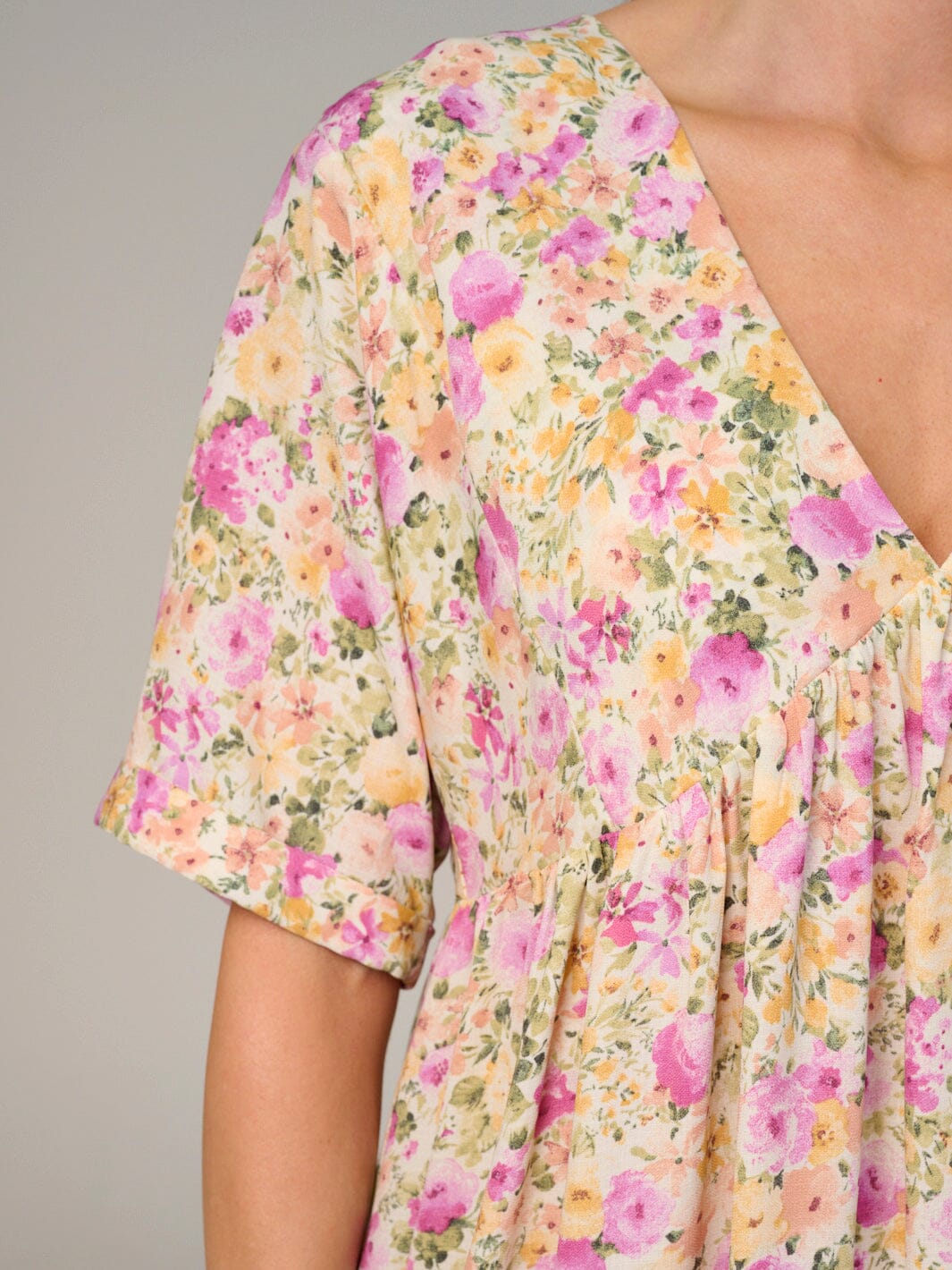 WOMEN'S SHORT SLEEVE V-NECK FLORAL TUNIC MINI DRESS