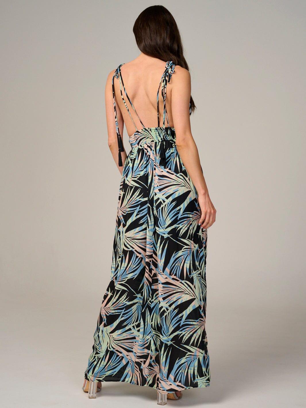 WOMEN'S SLEEVELESS V-NECK SMOCK WAIST OPEN BACK FLORAL MAXI DRESS