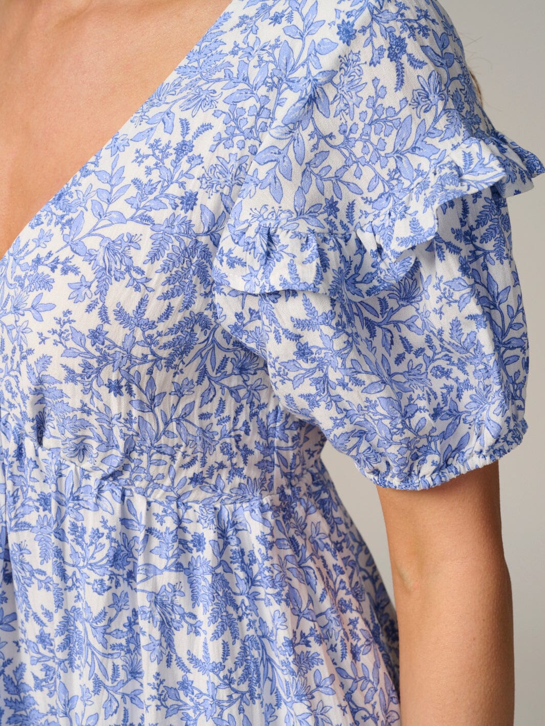 WOMEN'S SHORT SLEEVE V-NECK FLORAL MIDI DRESS