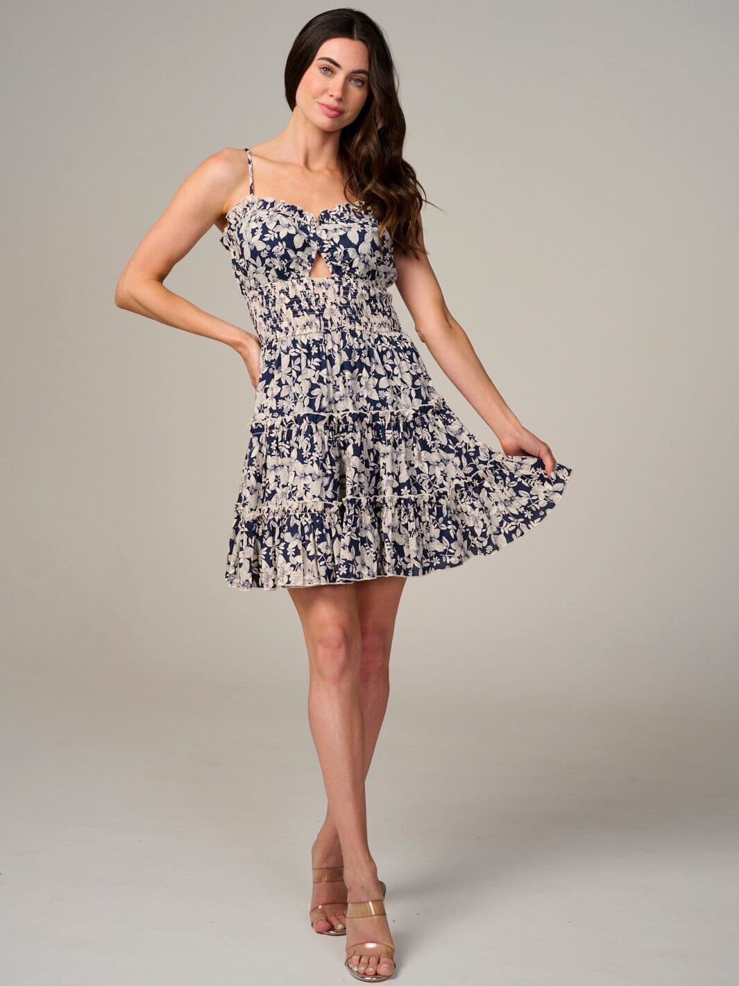 WOMEN'S SLEEVELESS SMOCK WAIST CUT OUT FLORAL MINI DRESS