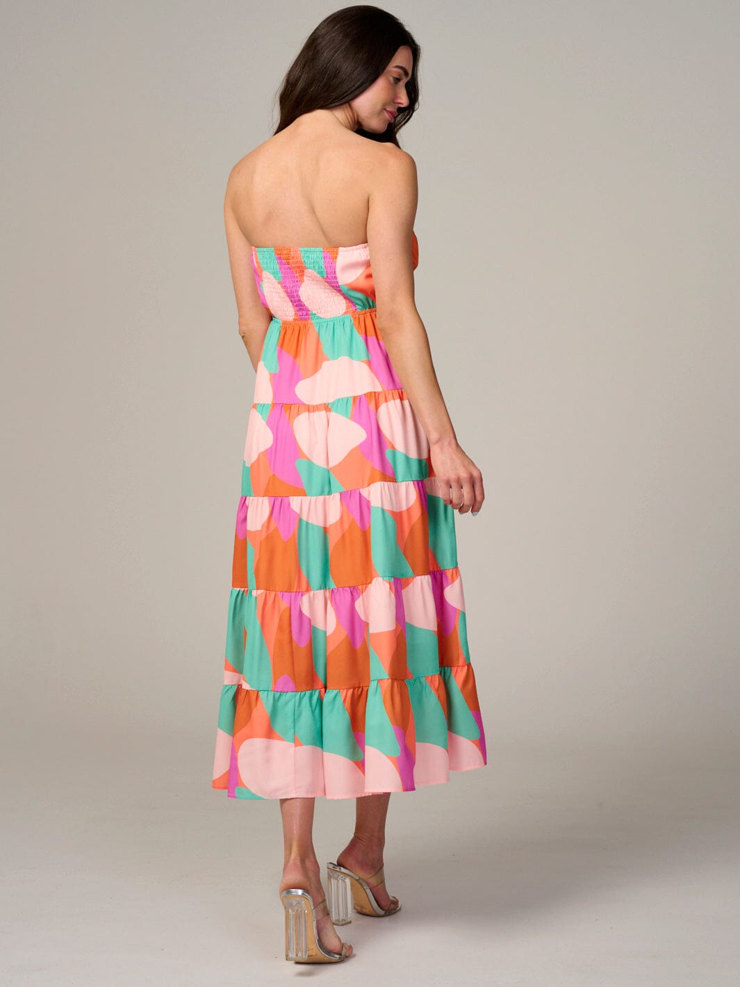 WOMEN'S SLEEVELESS SMOCK TIERED MULTI PRINT MAXI DRESS