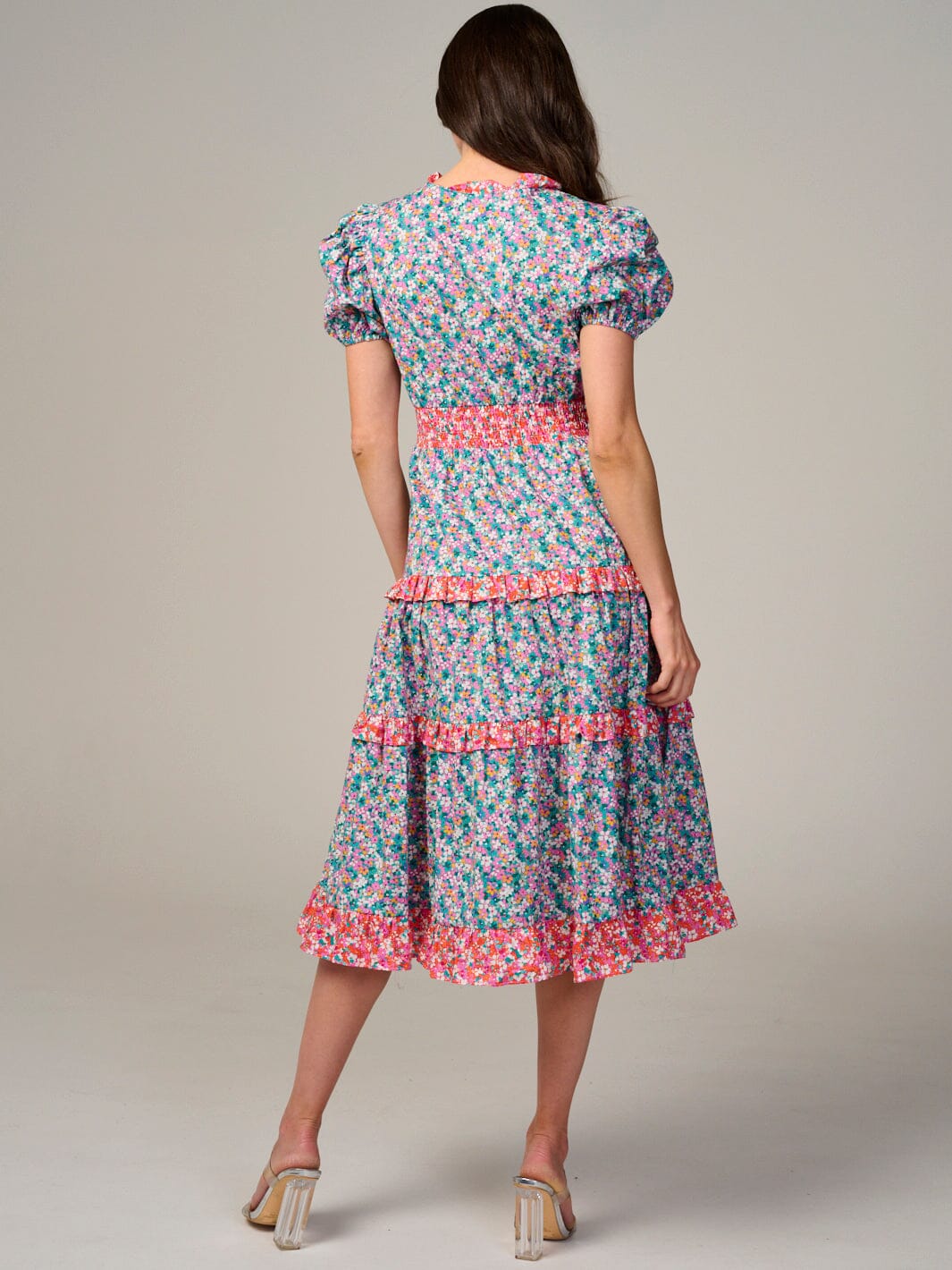 WOMEN'S SHORT SLEEVE SURPLICE SMOCK WAIST TIERED FLORAL MIDI DRESS