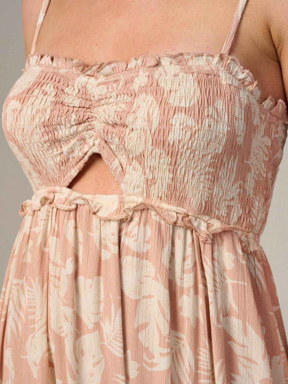 WOMEN'S SLEEVELESS SMOCK CUT OUT LEAF PRINT MAXI DRESS