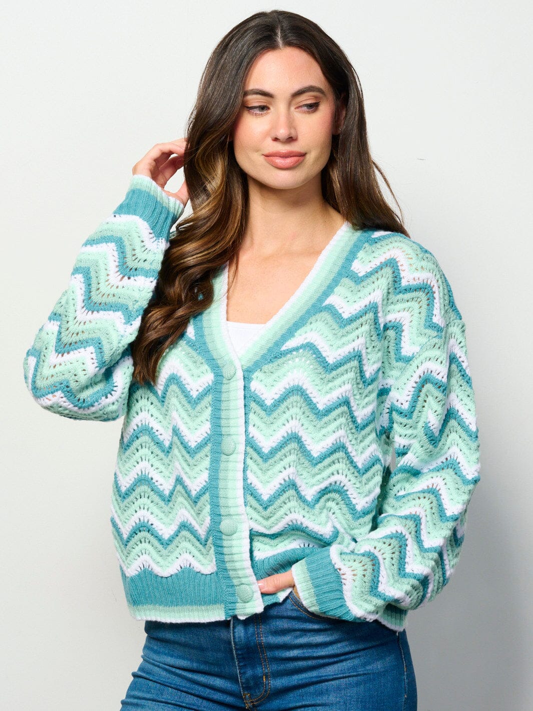 WOMEN'S LONG SLEEVE BUTTON CLOSURE KNIT SWEATER CARDIGAN