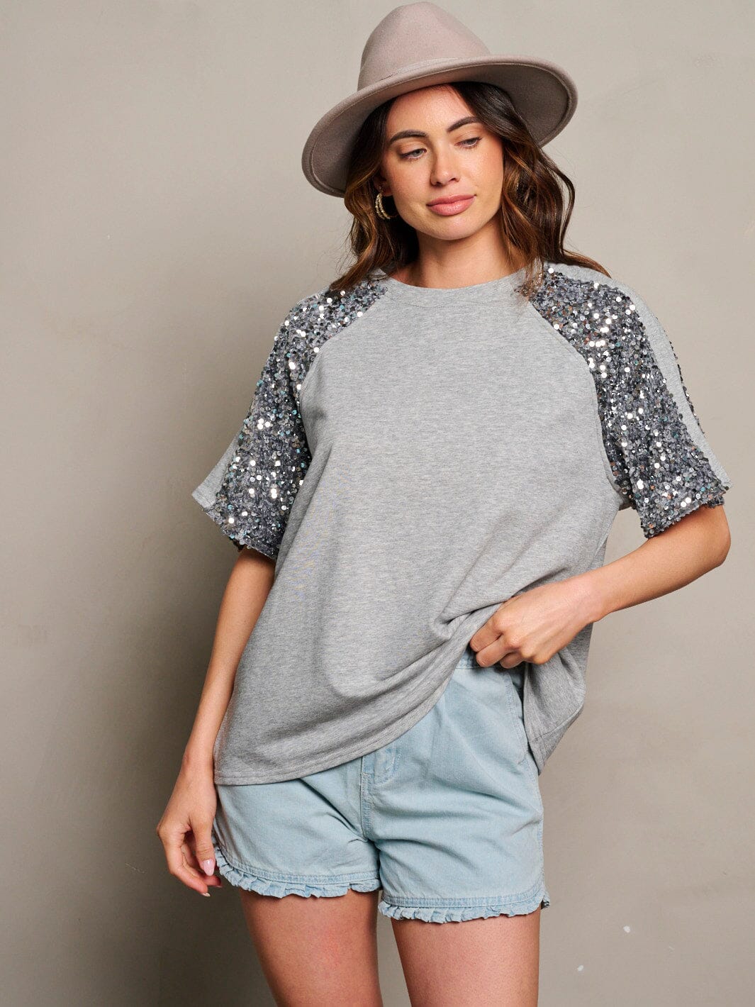 WOMEN'S SHORT SEQUINS SLEEVE BLOUSE TOP
