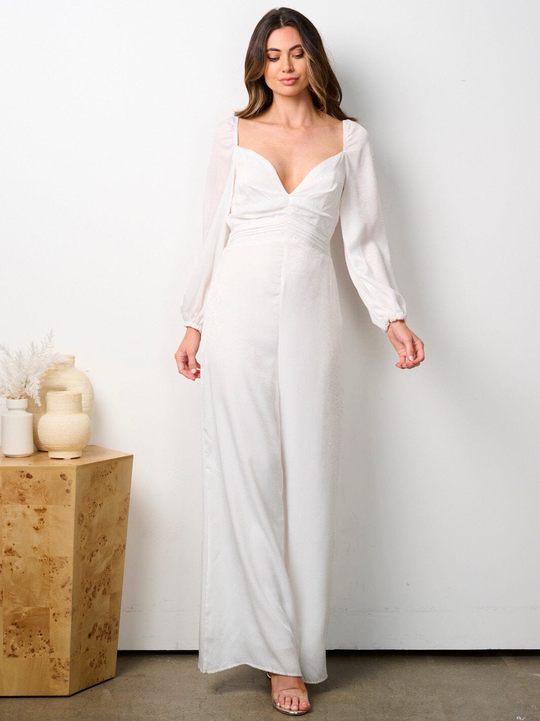 WOMEN'S LONG SLEEVE V-NECK WIDE LEG JUMPSUIT