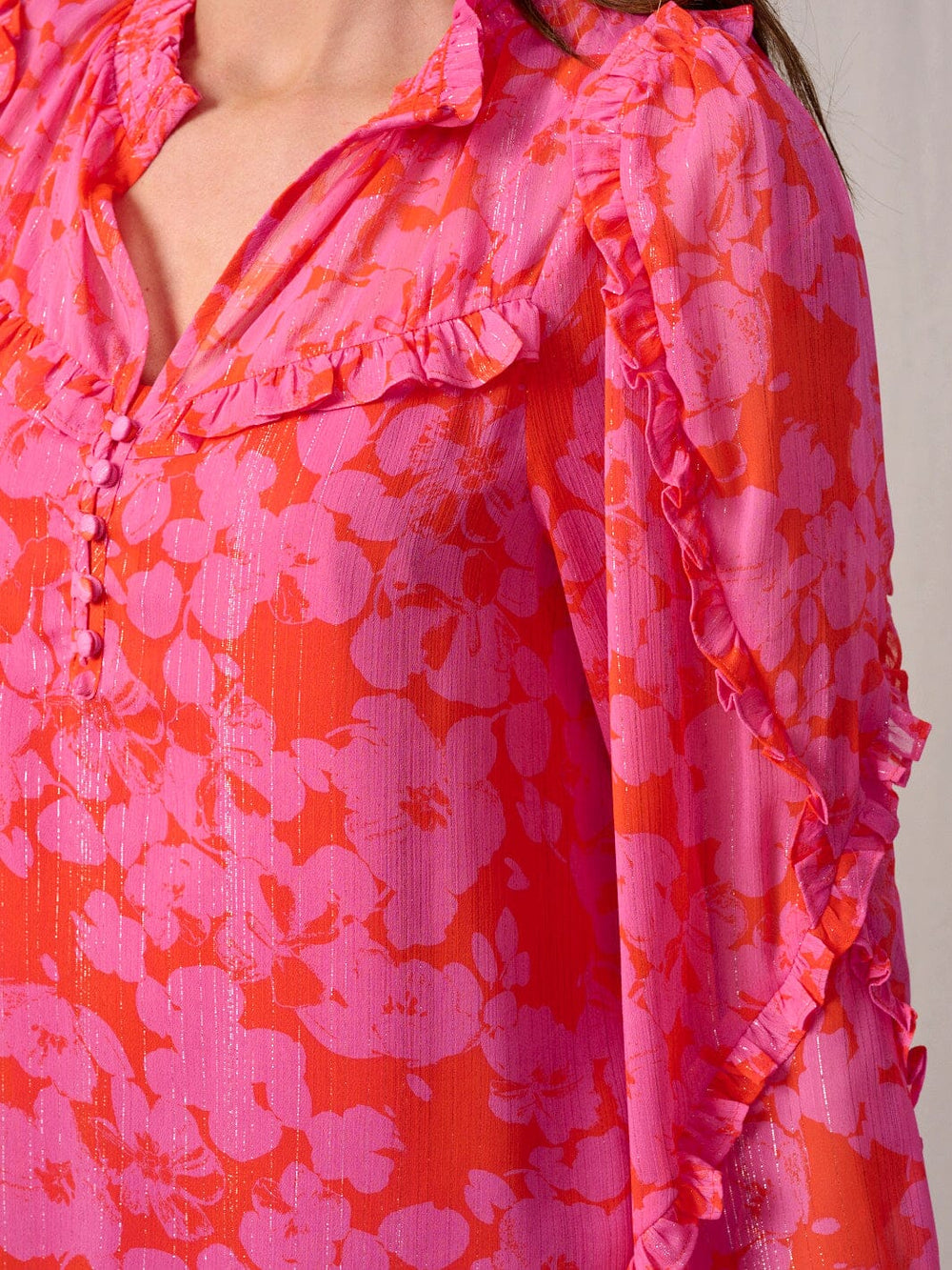 WOMEN'S LONG SLEEVE RUFFLE V-NECK BUTTON UP FLORAL BLOUSE