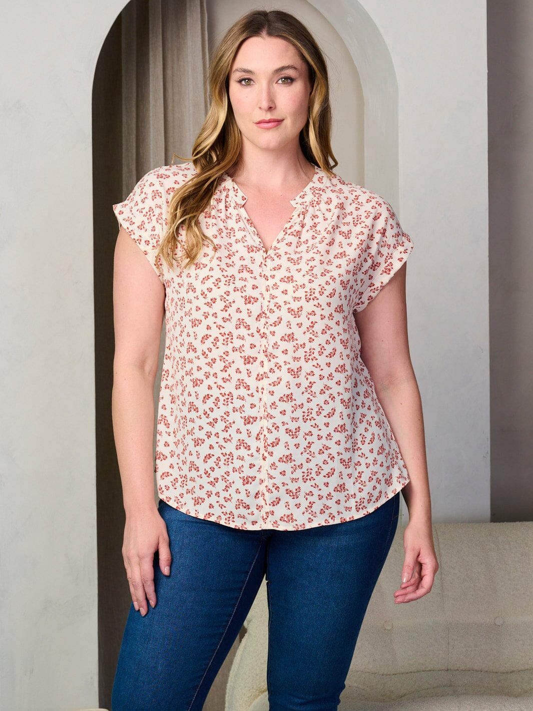 PLUS SIZE SHORT SLEEVE V-NECK FLORAL TUNIC BLOUSE TOP