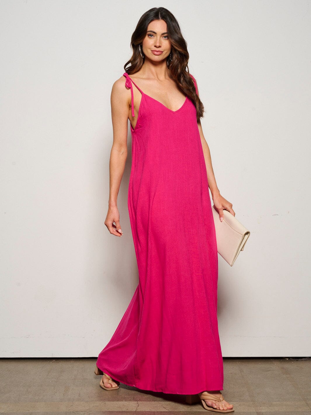 WOMEN'S SLEEVELESS ADJUSTABLE V-NECK MAXI DRESS