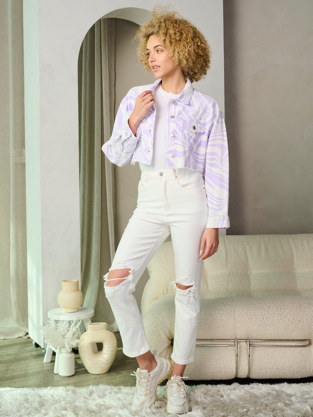 WOMEN'S LONG SLEEVE BUTTON CLOSURE TIE DYE DENIM CROP JACKET