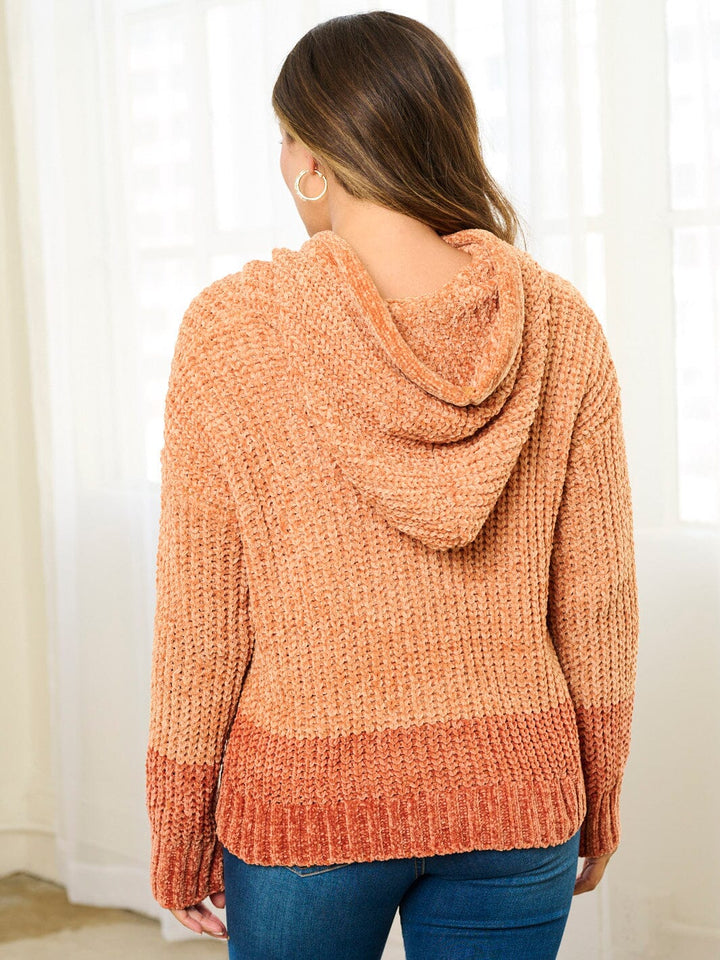 WOMEN'S LONG SLEEVE HOODED TWO TONE PULLOVER SWEATER