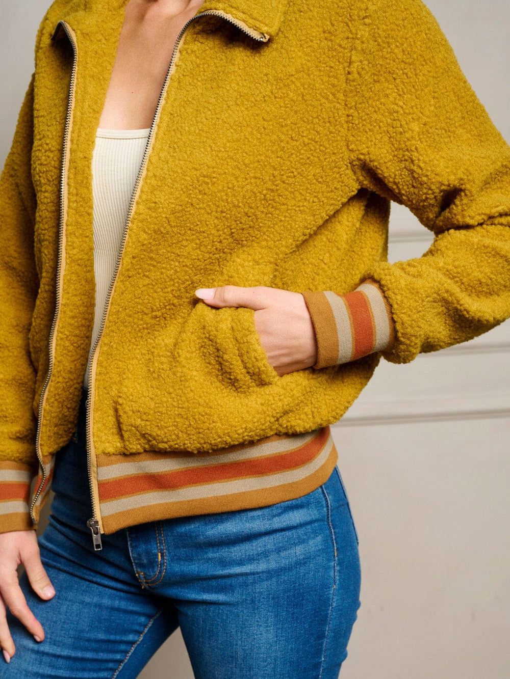 WOMEN'S LONG SLEEVE POCKETS ZIP UP JACKET