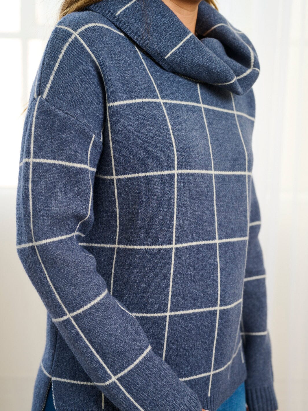 WOMEN'S LONG SLEEVE TURTLE NECK CHECKERS PRINT PULLOVER SWEATER