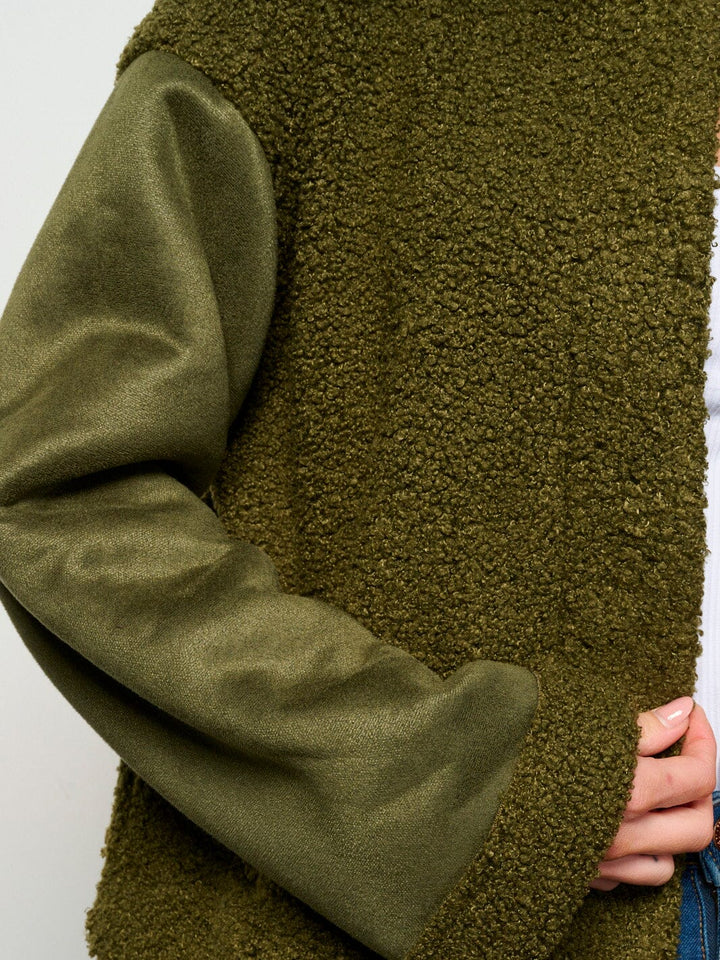 WOMEN'S LONG SLEEVE BUTTON CLOSURE POCKETS SHERPA JACKET