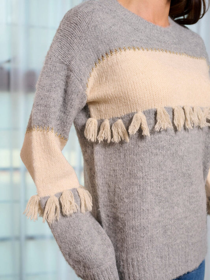 WOMEN'S LONG SLEEVE COLORBLOCK FRINGE PULLOVER SWEATER
