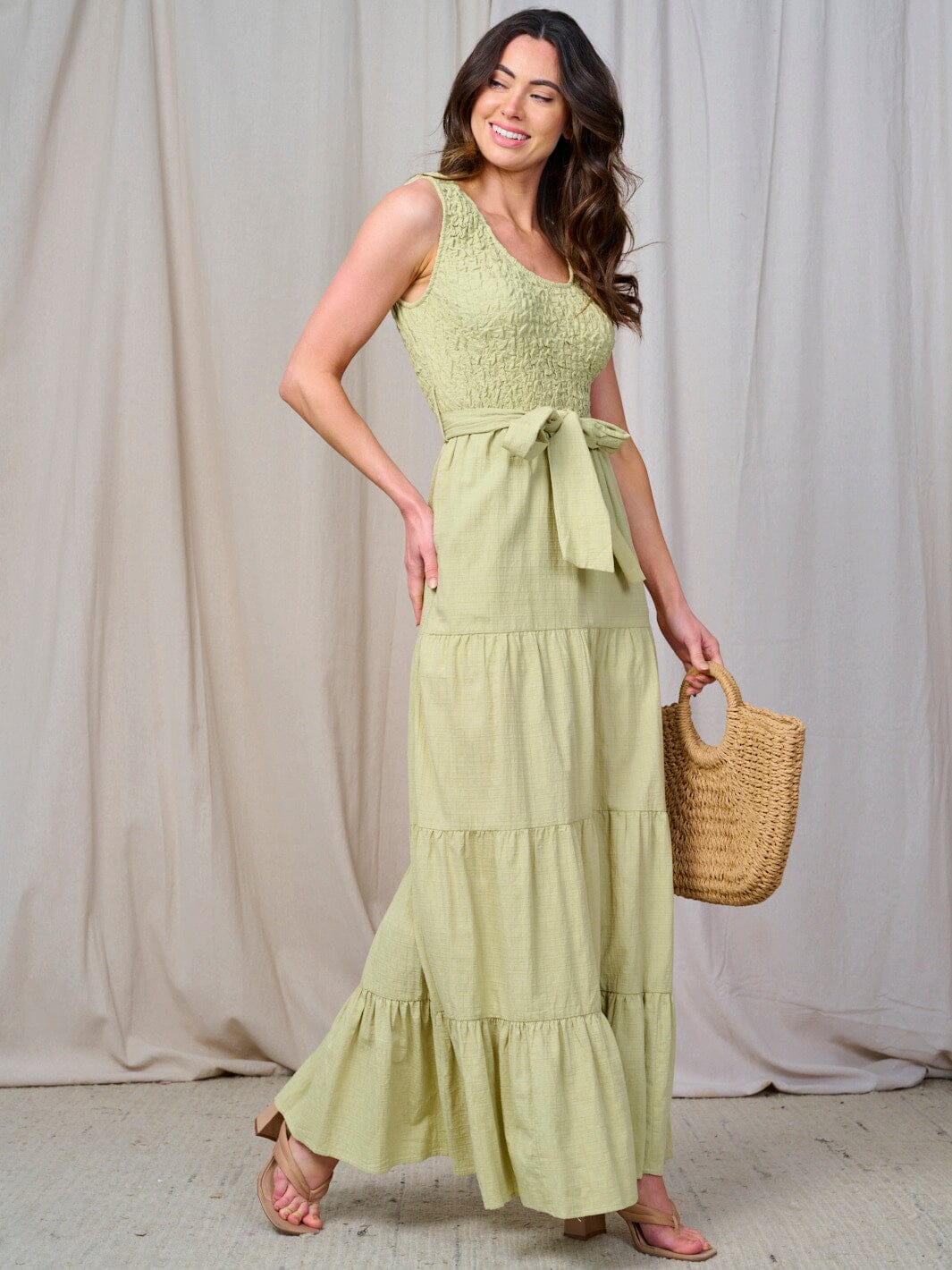 WOMEN'S SLEEVELESS SMOCK TIERED RUFFLE MAXI DRESS