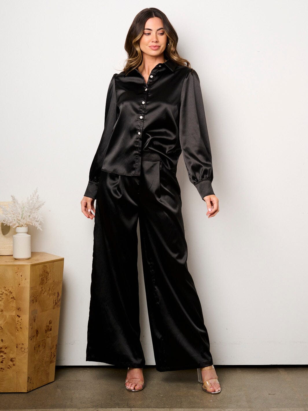 WOMEN'S LONG SLEEVE BUTTON UP TOP & WIDE LEG PANTS SATIN 2PC. SET