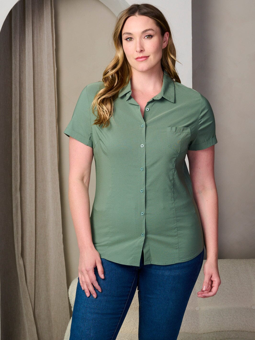 PLUS SIZE SHORT SLEEVE BUTTON UP BLOUSE TOP