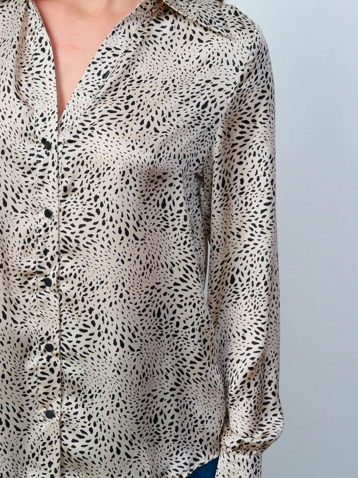 WOMEN'S LONG SLEEVES BUTTON UP ANIMAL PRINT BLOUSE
