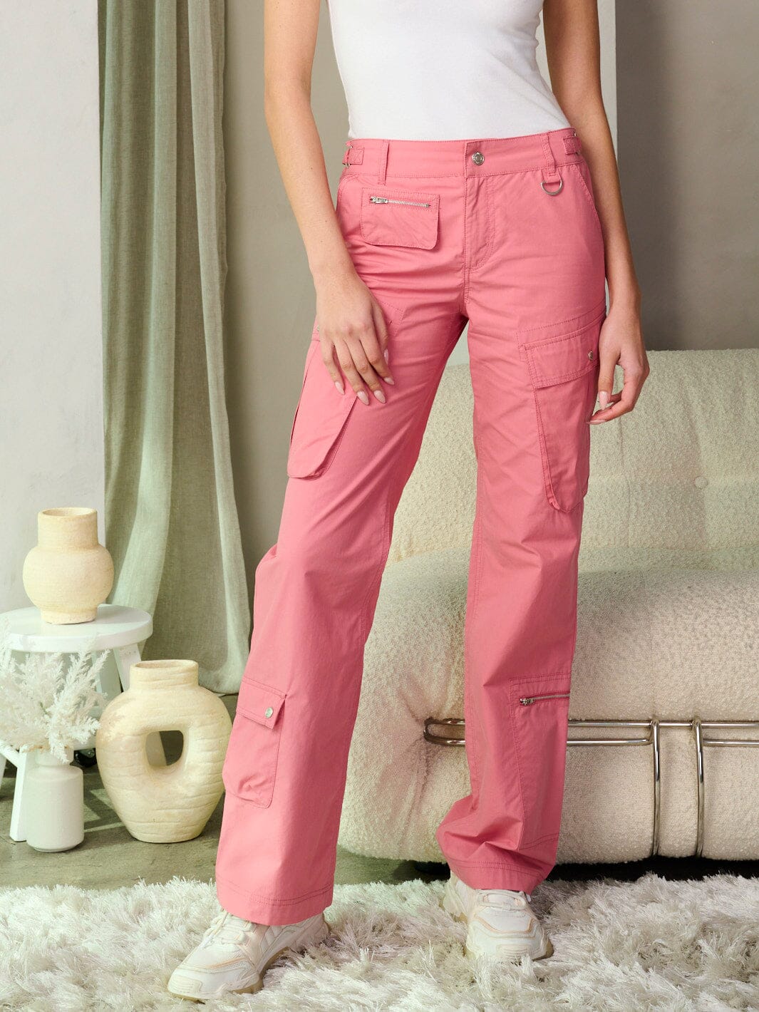 WOMEN'S BUTTON CLOSURE CARGO POCKETS WIDE LEG PANTS