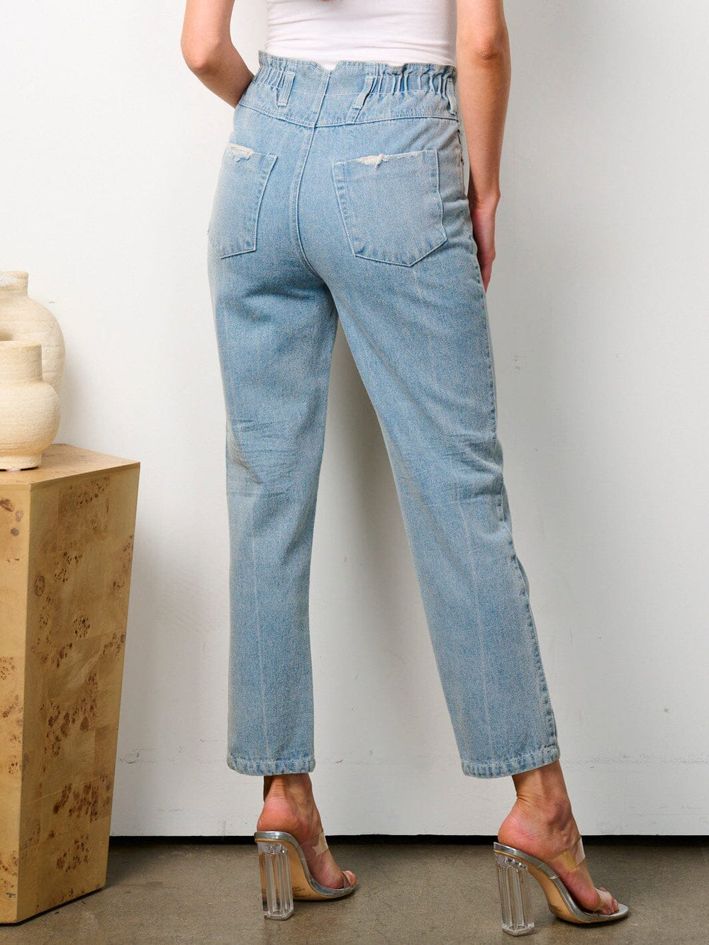 WOMEN'S ELASTIC WAIST BUTTON CLOSURE DENIM PANTS