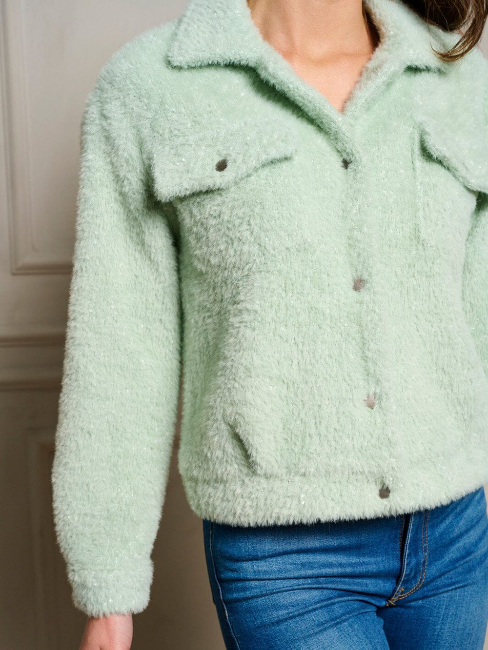 WOMEN'S LONG SLEEVE POCKETS BUTTON UP FUZZY JACKET