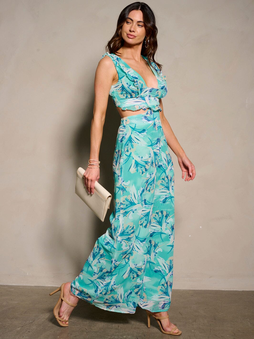 WOMEN'S SLEEVELESS CUT OUT BACK LACE UP FLORAL WIDE LEG JUMPSUIT