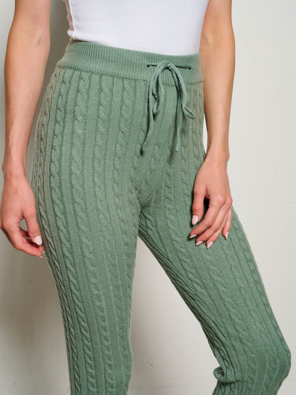 WOMEN'S ELASTIC WAIST CABLE KNIT SKINNY PANTS