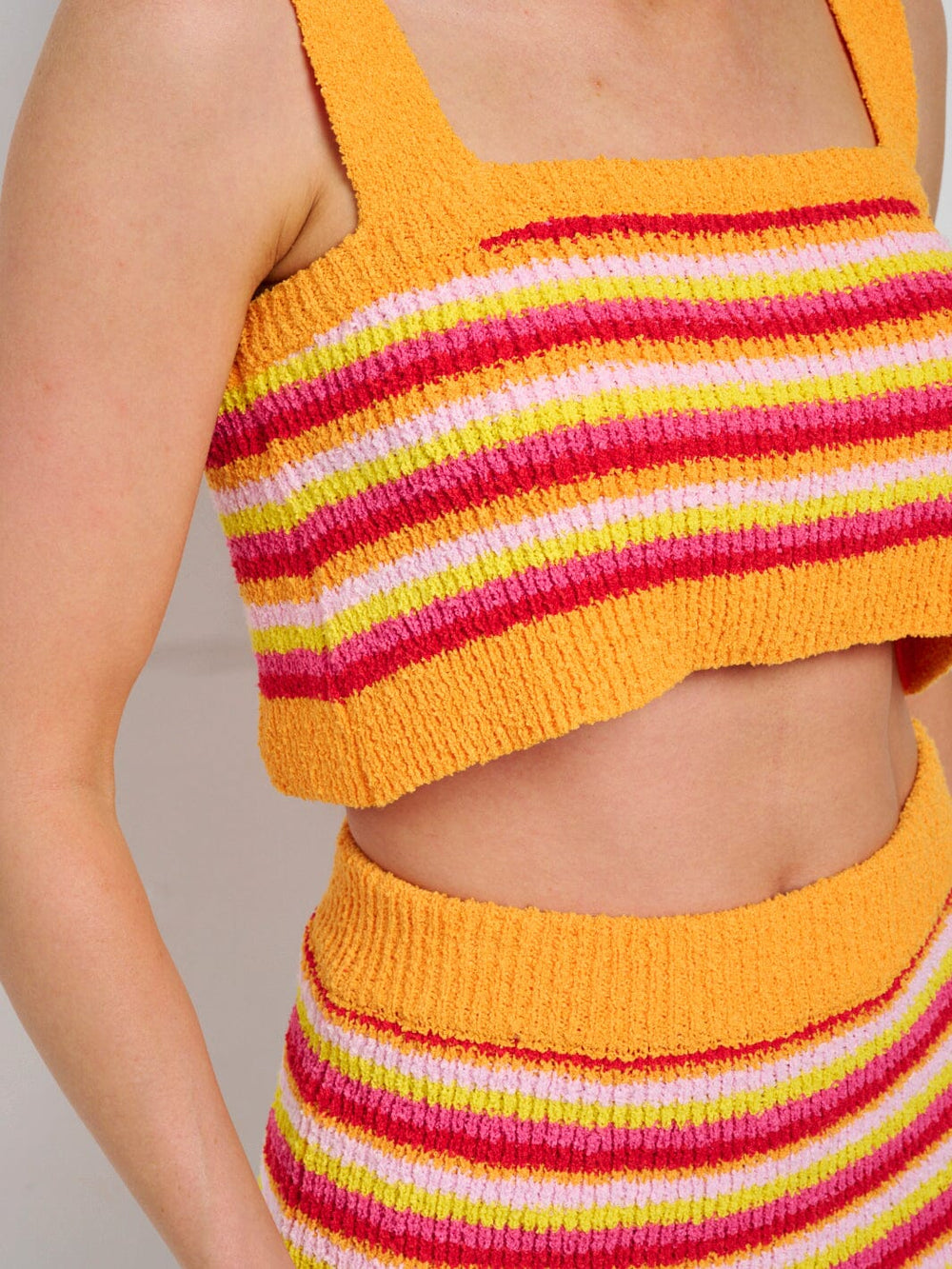 WOMEN'S SLEEVELESS COLORBLOCK STRIPES CROP TANK TOP
