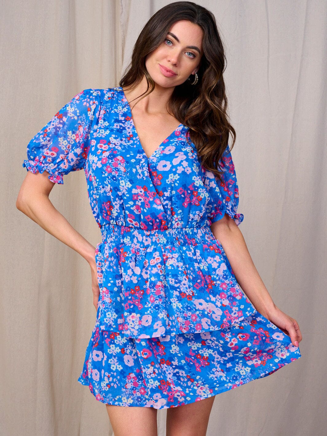 WOMEN'S SHORT SLEEVES SURPLICE ELASTIC WAIST RUFFLE FLORAL MINI DRESS
