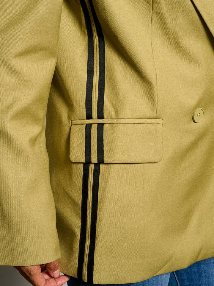 WOMEN'S LONG SLEEVES BUTTON CLOSURE STRIPES BLAZER