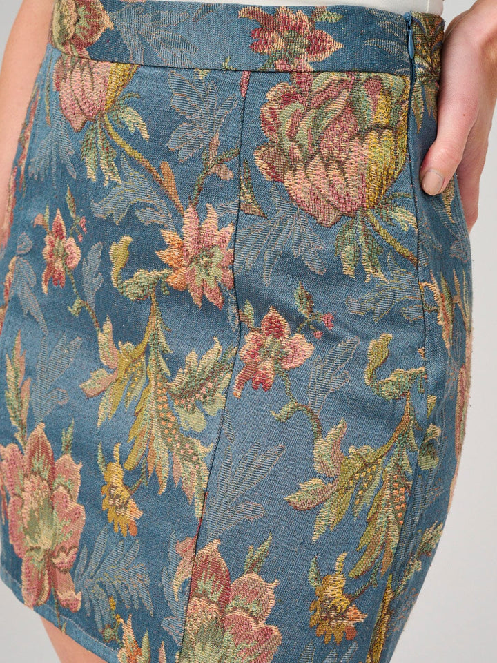 WOMEN'S ZIPPER CLOSURE EMBROIDERY FLORAL MINI SKIRT