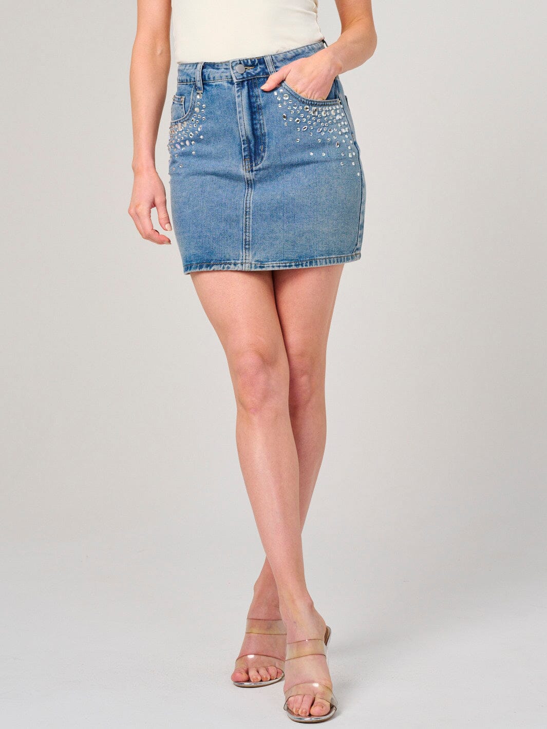 WOMEN'S BUTTON CLOSURE POCKETS STUDS DENIM MINI SKIRT