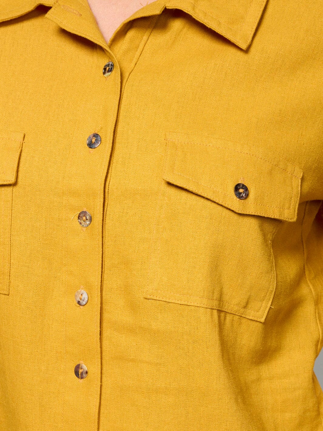 WOMEN'S LONG SLEEVE BUTTON UP FRONT POCKETS LINEN TOP