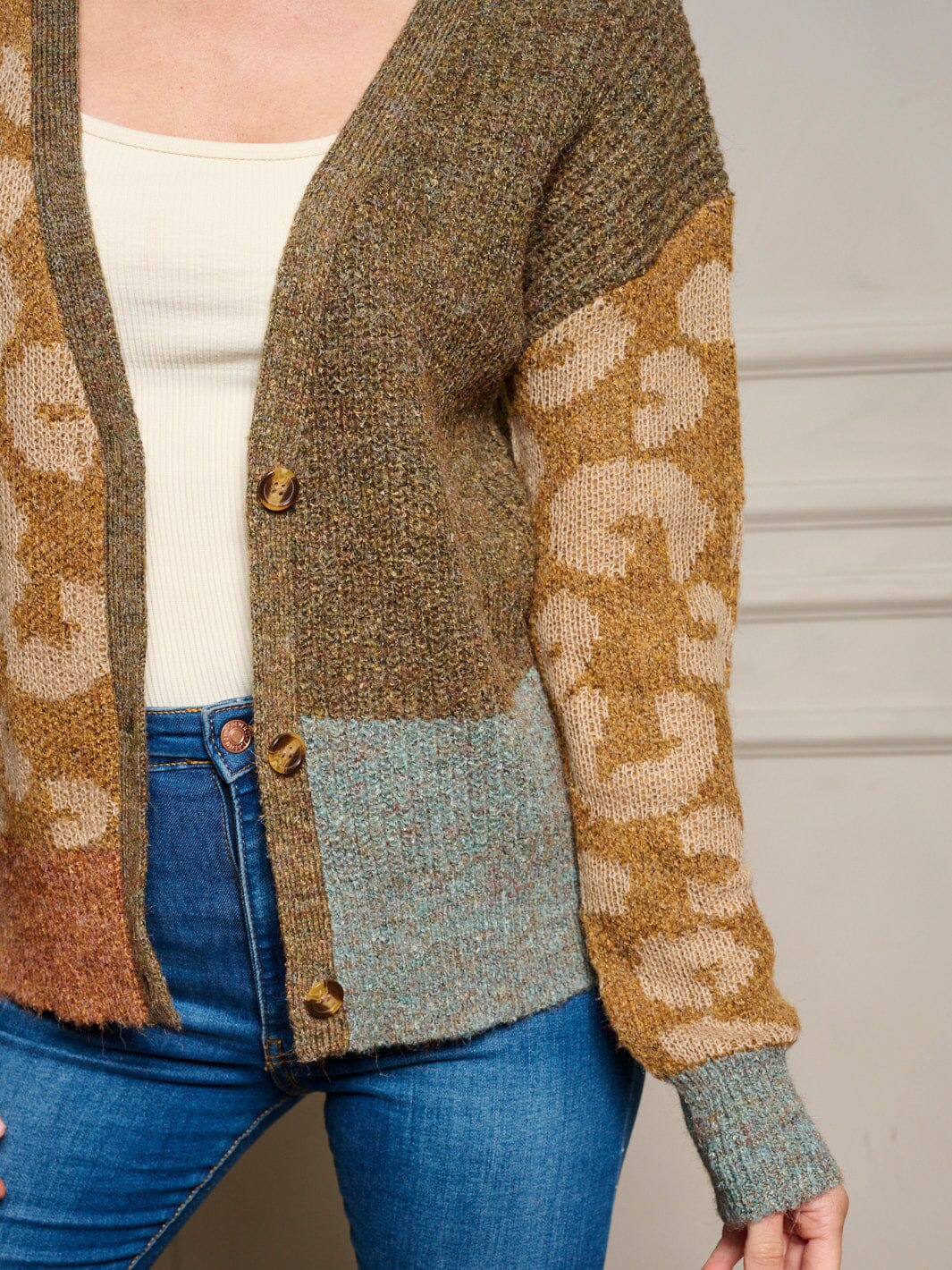 WOMEN'S LONG SLEEVE BUTTON UP COLORBLOCK SWEATER CARDIGAN