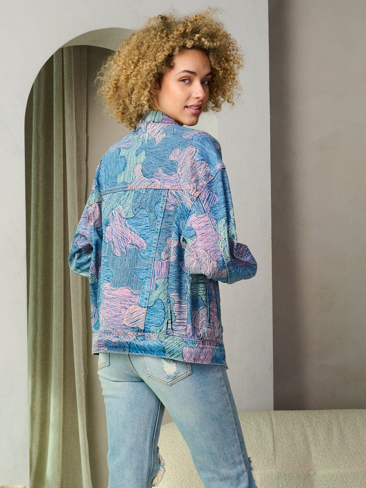 WOMEN'S LONG SLEEVE BUTTON CLOSURE PRINTED DENIM JACKET