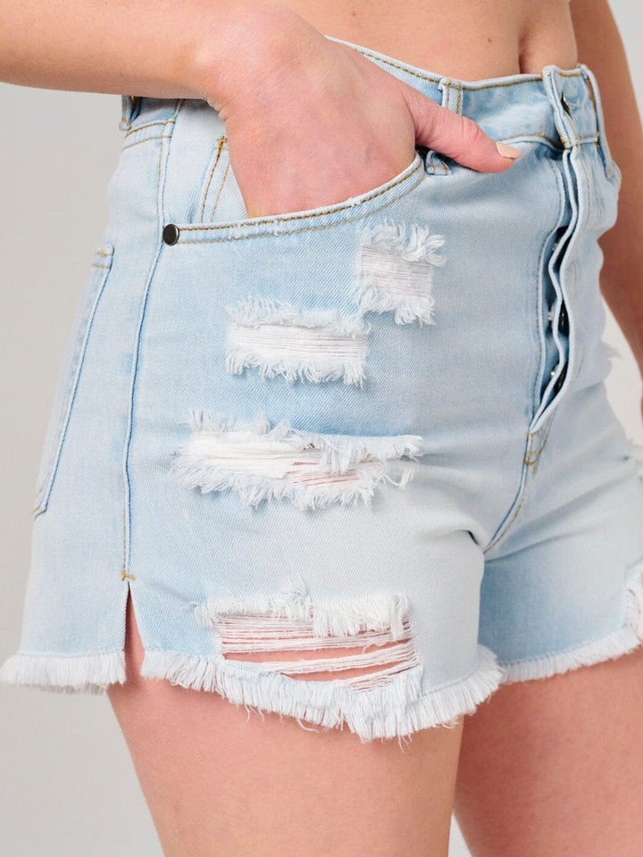 WOMEN'S BUTTON CLOSURE DISTRESS DENIM MINI SHORTS