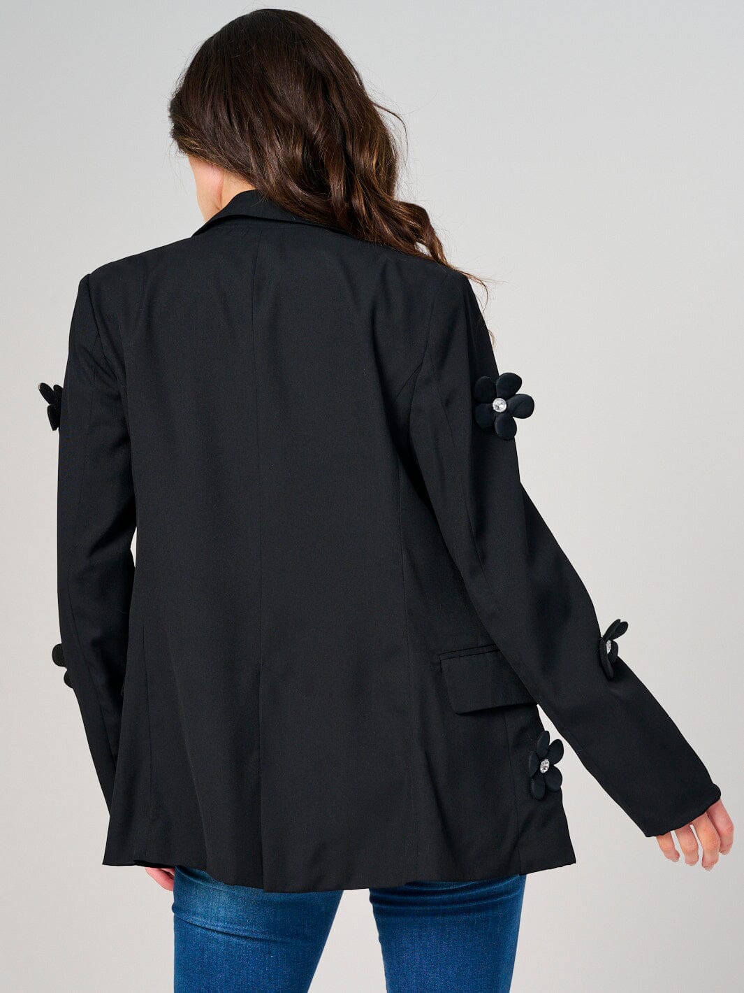 WOMEN'S LONG SLEEVE BUTTON CLOSURE FLOWER DETAILED BLAZER