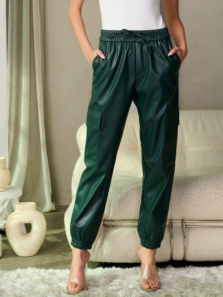 WOMEN'S ELASTIC WAIST CARGO POCKETS PU PLEATHER PANTS