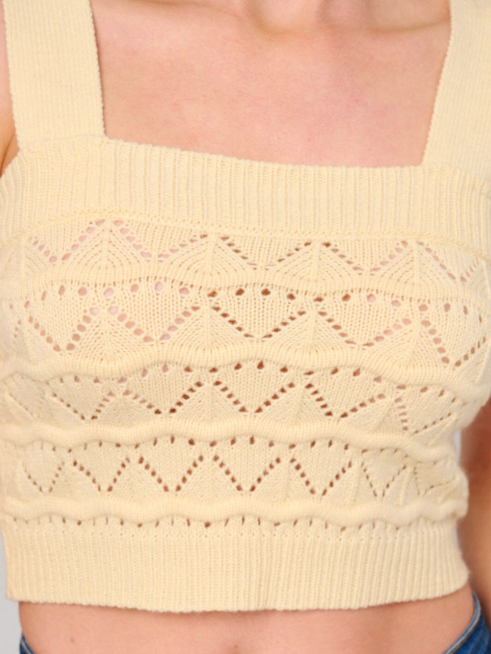WOMEN'S SLEEVELESS SQUARE NECK KNIT CROP TOP