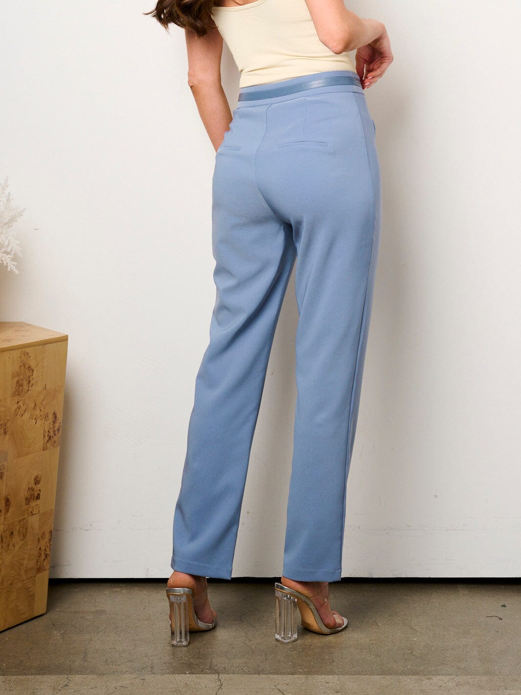 WOMEN'S ZIP UP DETAILED WIDE LEG PANTS
