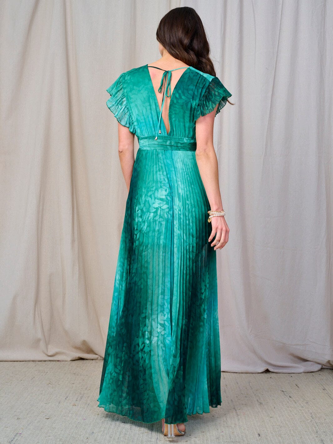 WOMEN'S SHORT SLEEVE V-NECK SMOCK PLEATED TIE DYE MAXI DRESS