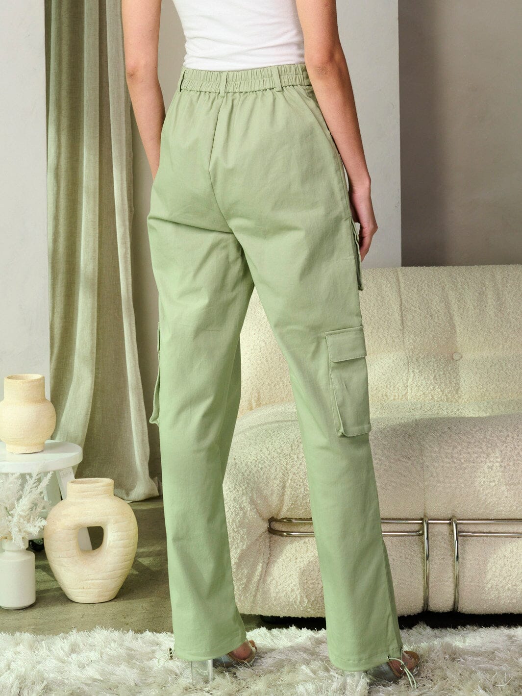 WOMEN'S BUTTON CLOSURE CARGO POCKETS WIDE LEG DENIM PANTS