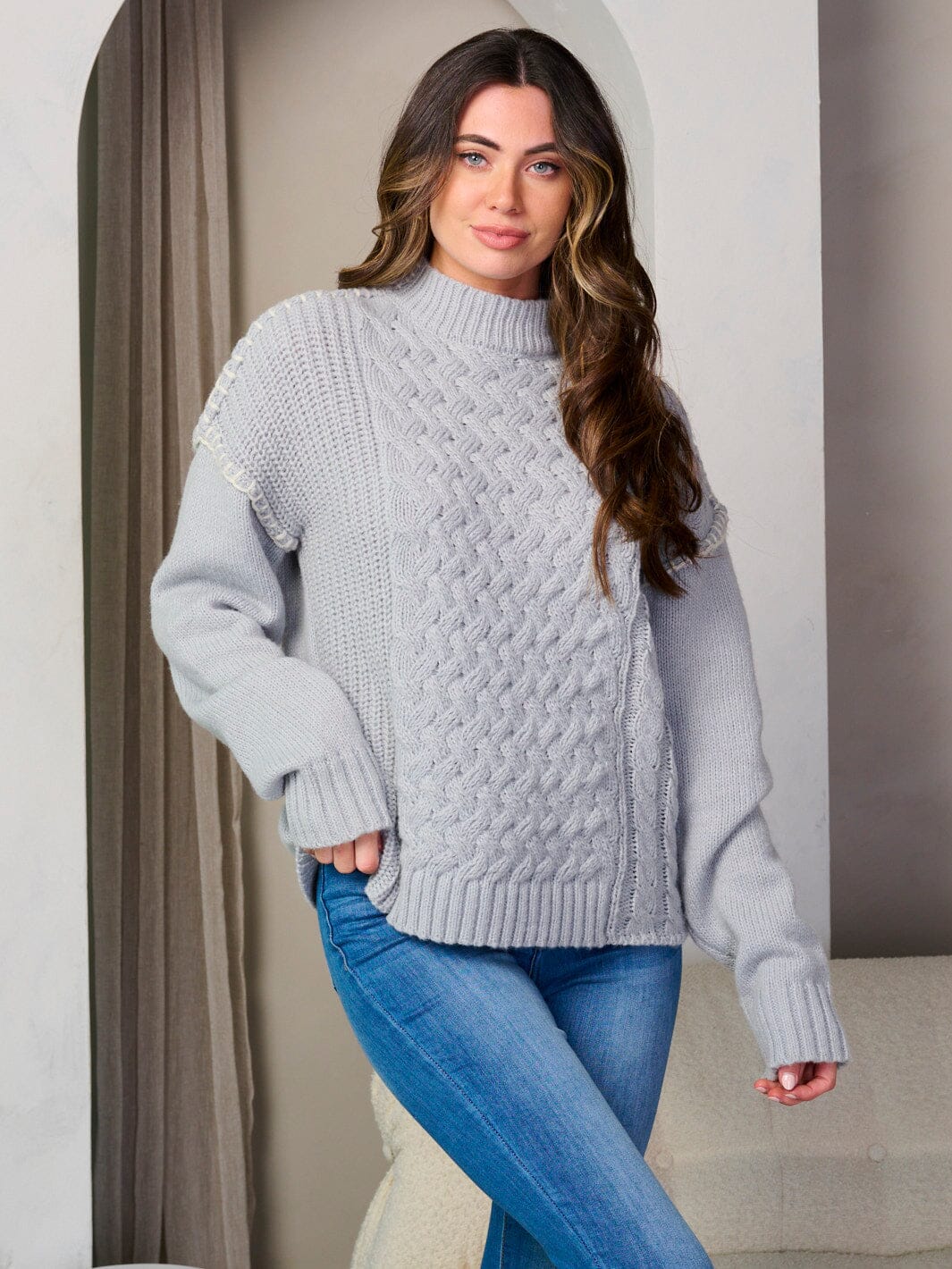 WOMEN'S LONG SLEEVE MOCK NECK TRIM DETAILED PULLOVER SWEATER