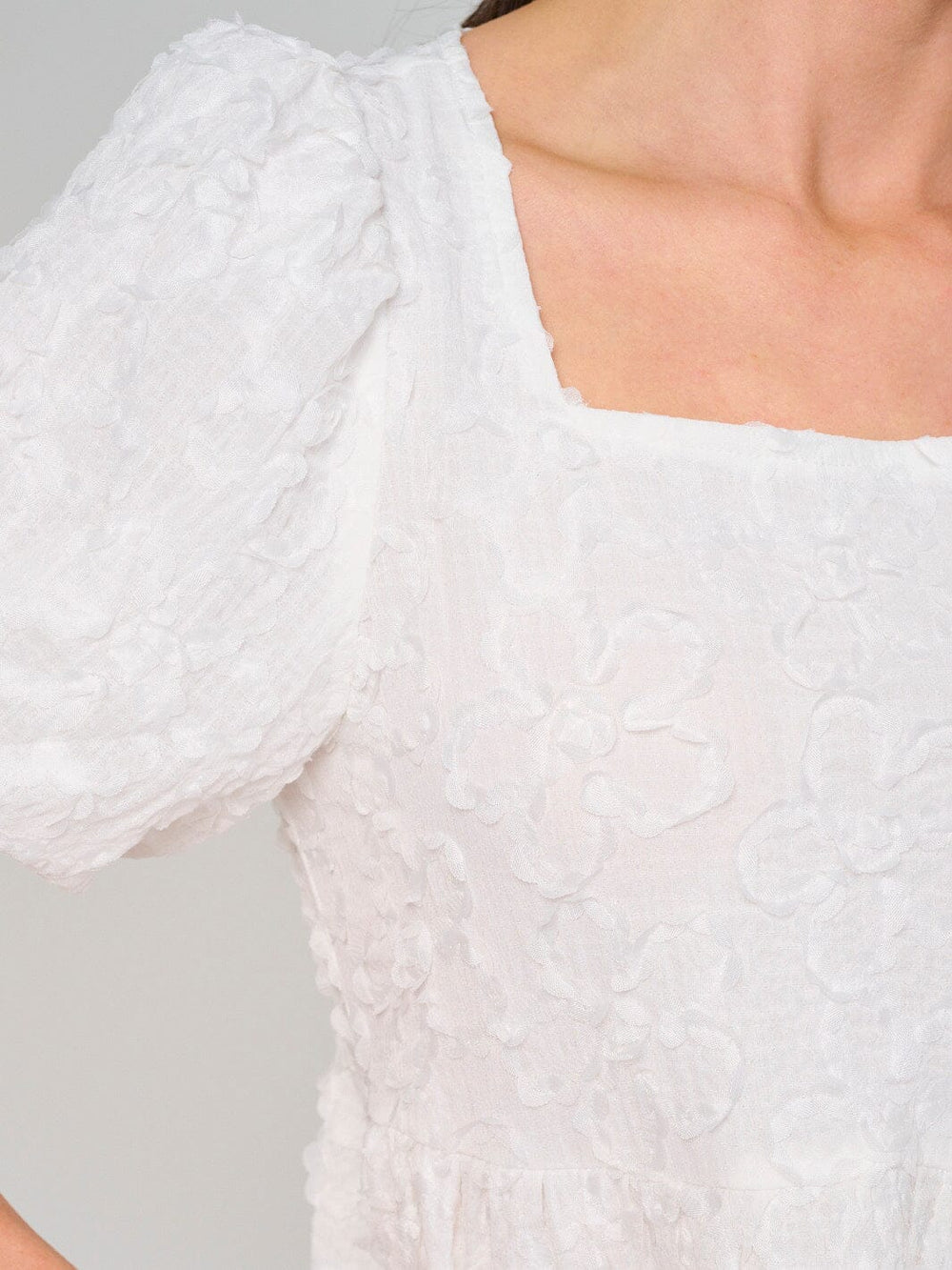 WOMEN'S SHORT PUFF SLEEVE SQUARE NECK DETAILED BLOUSE