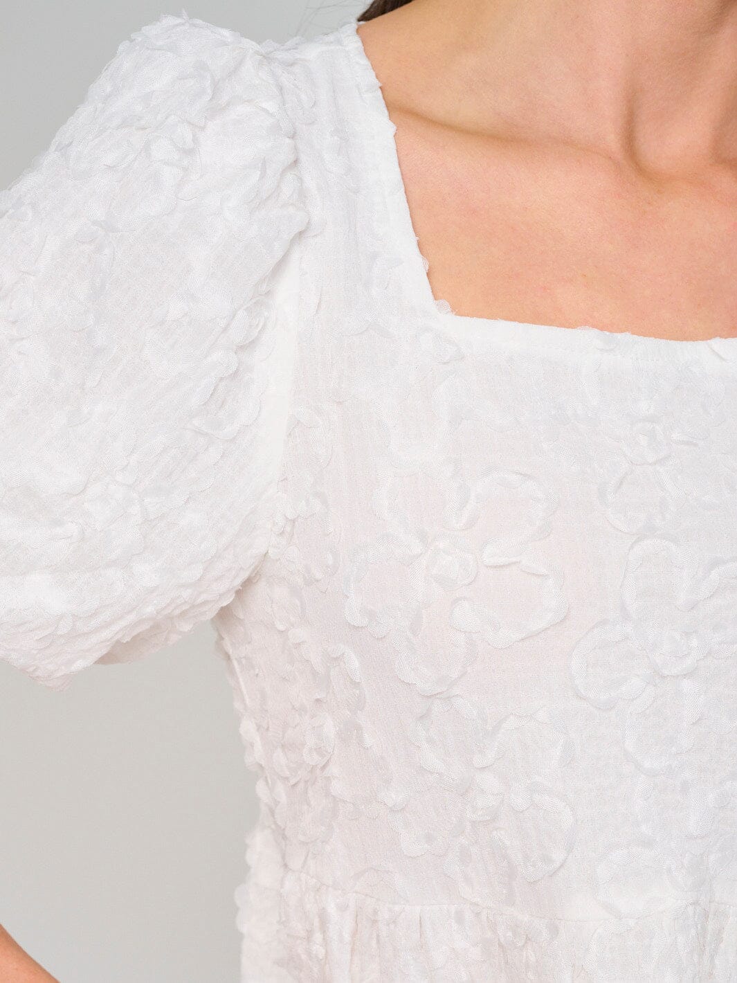 WOMEN'S SHORT PUFF SLEEVE SQUARE NECK DETAILED BLOUSE