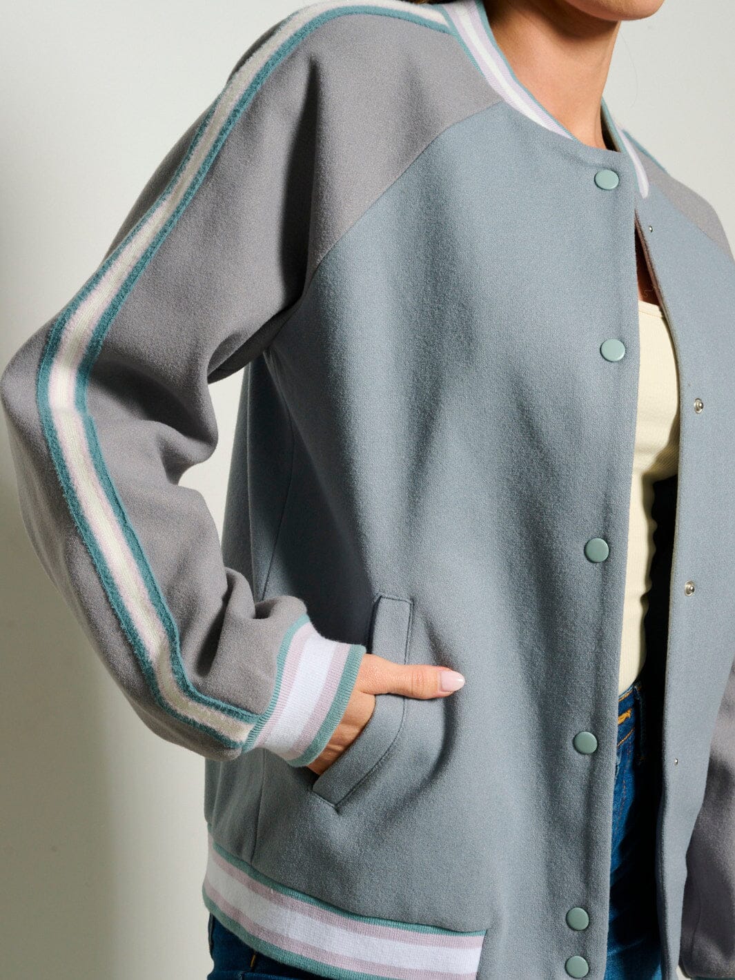 WOMEN'S LONG SLEEVE BUTTON UP POCKETS COLORBLOCK JACKET