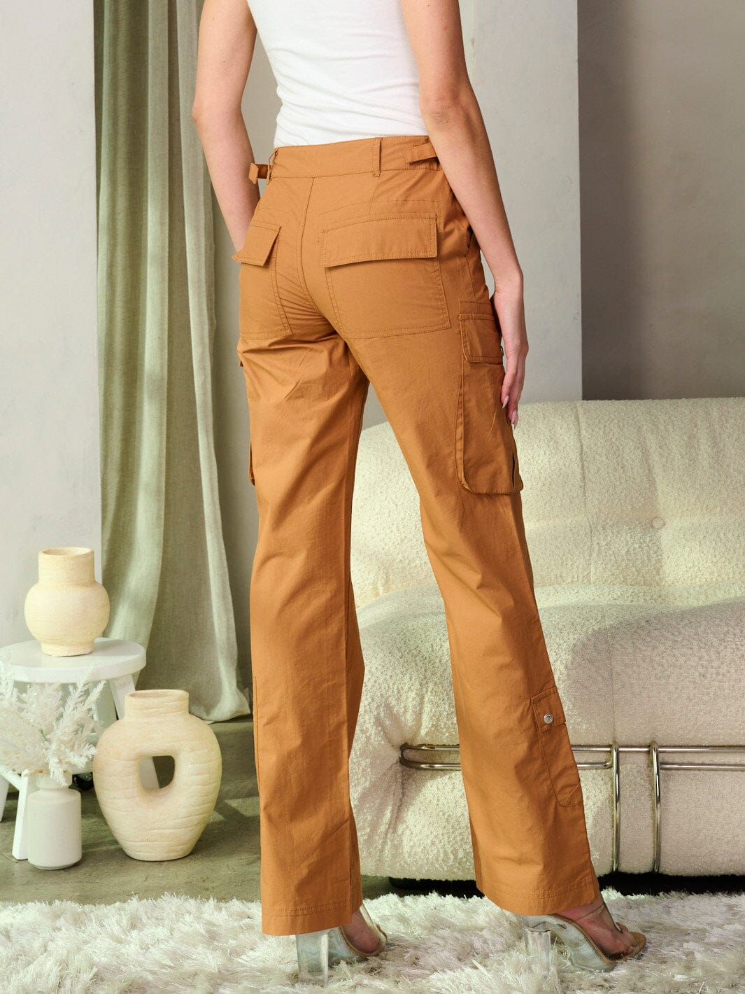 WOMEN'S BUTTON CLOSURE CARGO POCKETS WIDE LEG PANTS
