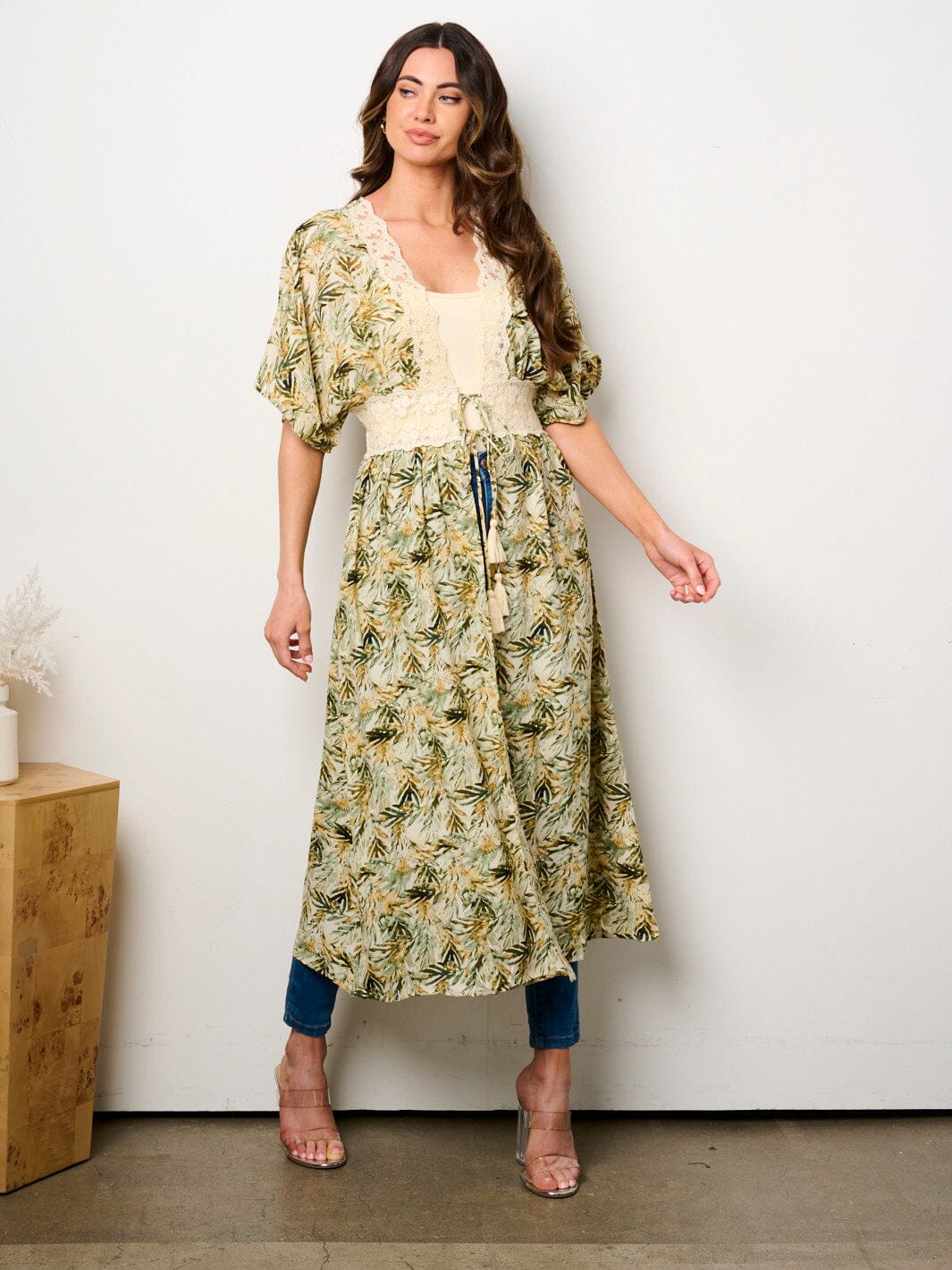 WOMEN'S SHORT SLEEVE OPEN FRONT FLORAL PRINT KIMONO